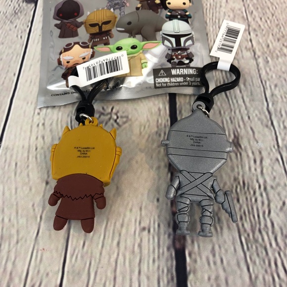 The Mandalorian Set of 2 Figural Keychains - Picture 3 of 3